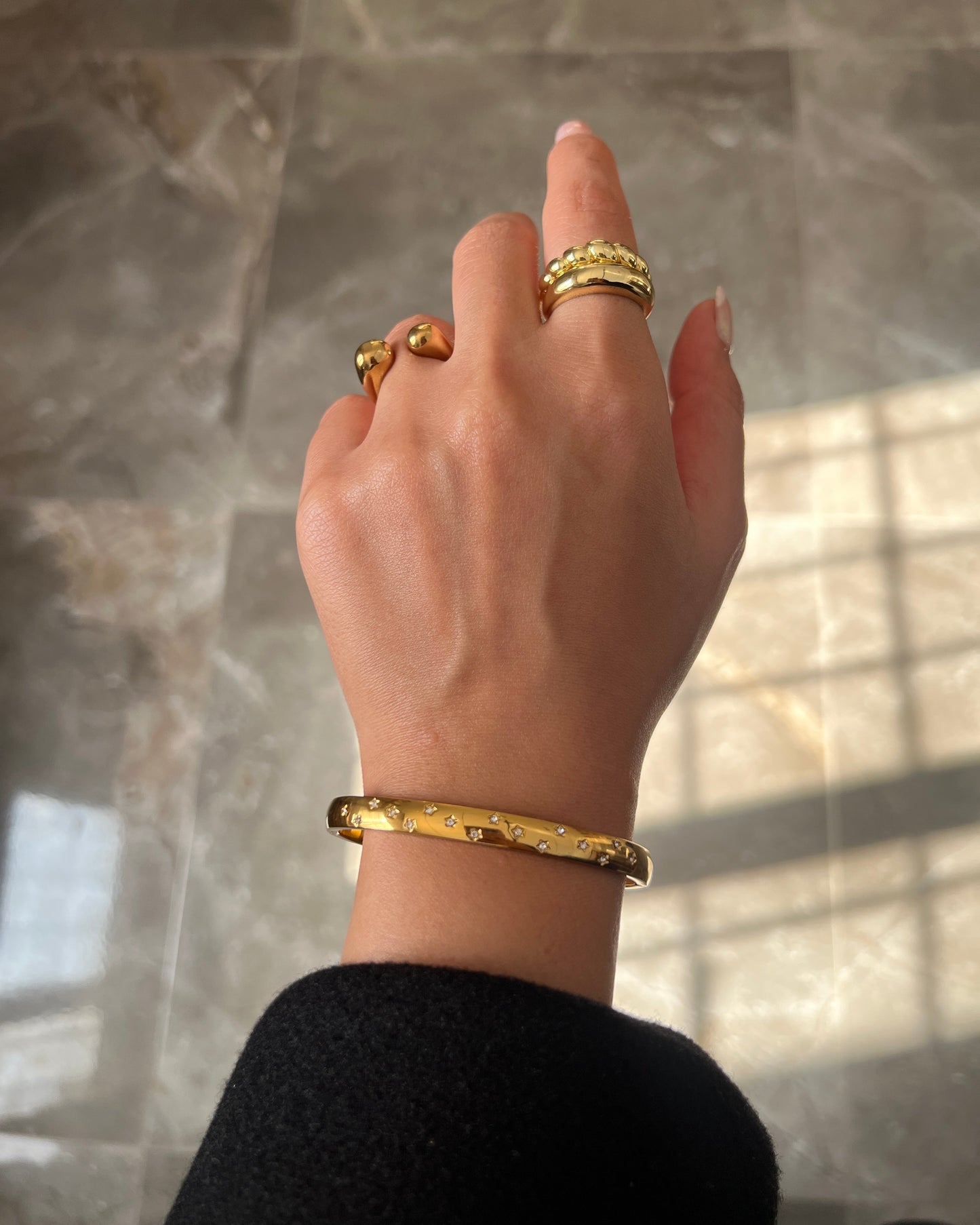Star Shaped Stones Bracelet
