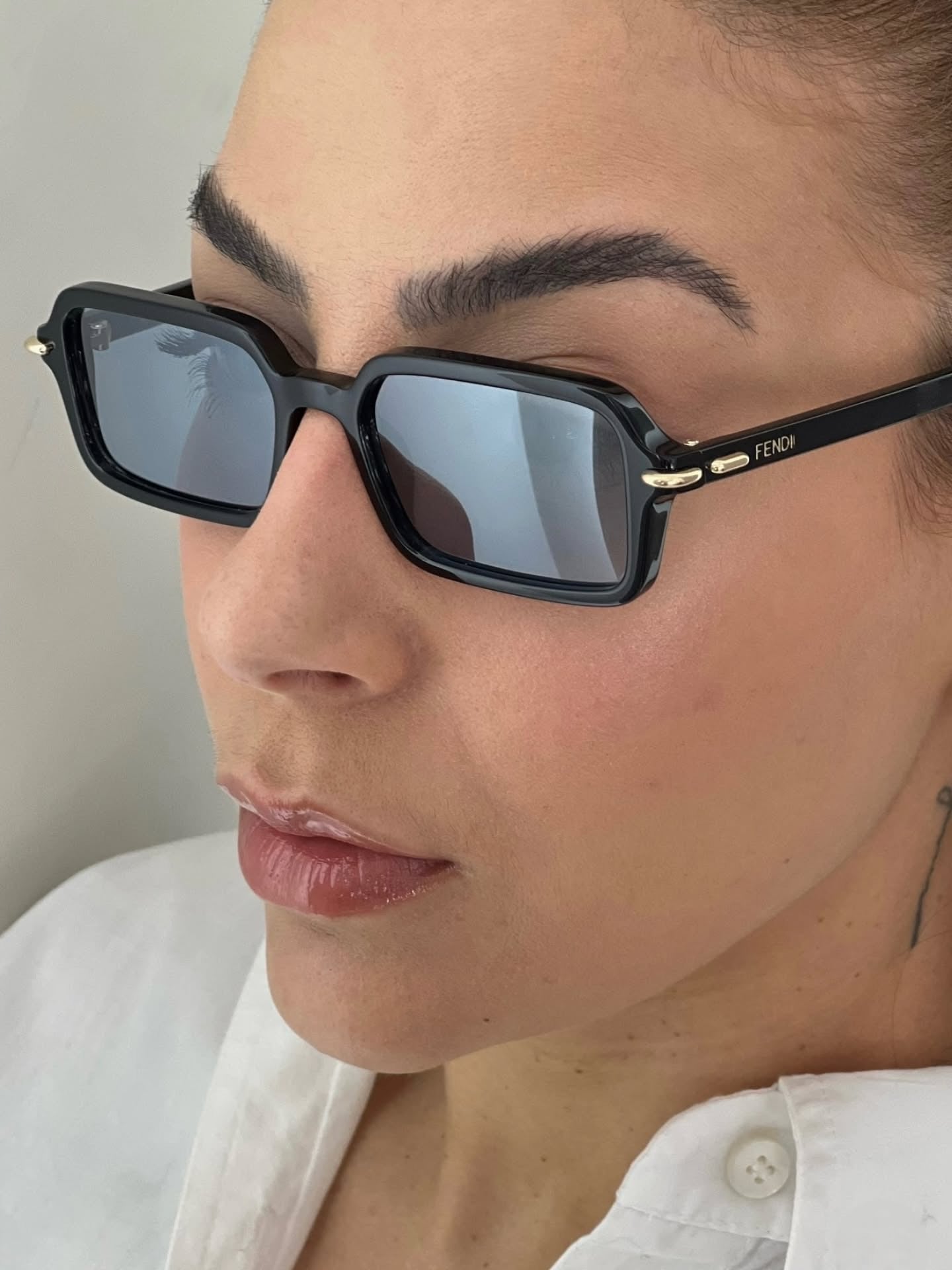 Fendi FE 401741i 01X Sunglasses