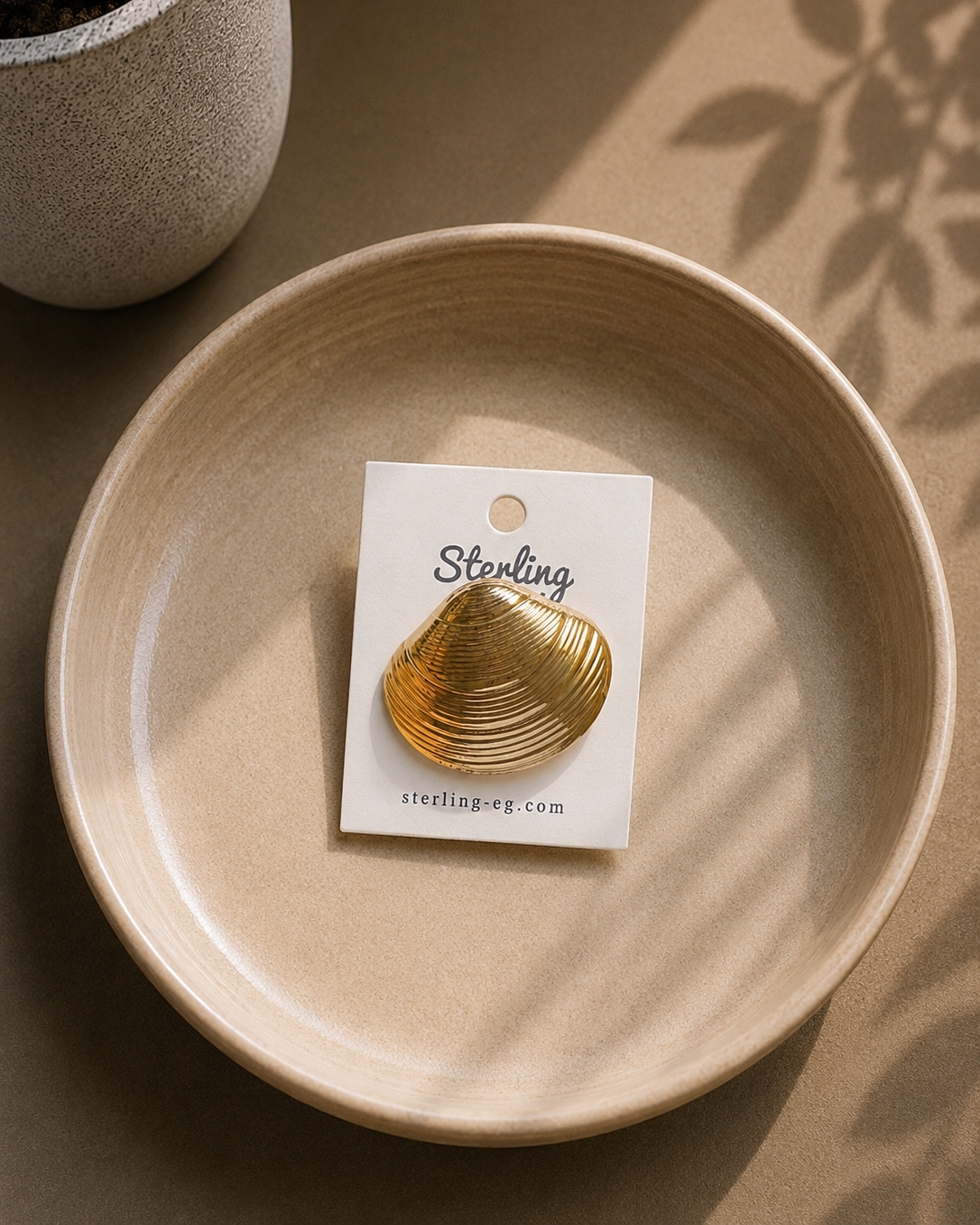 Brooch 25110702
