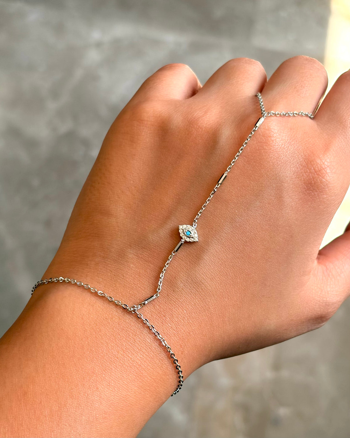 Hand Chain 26053002