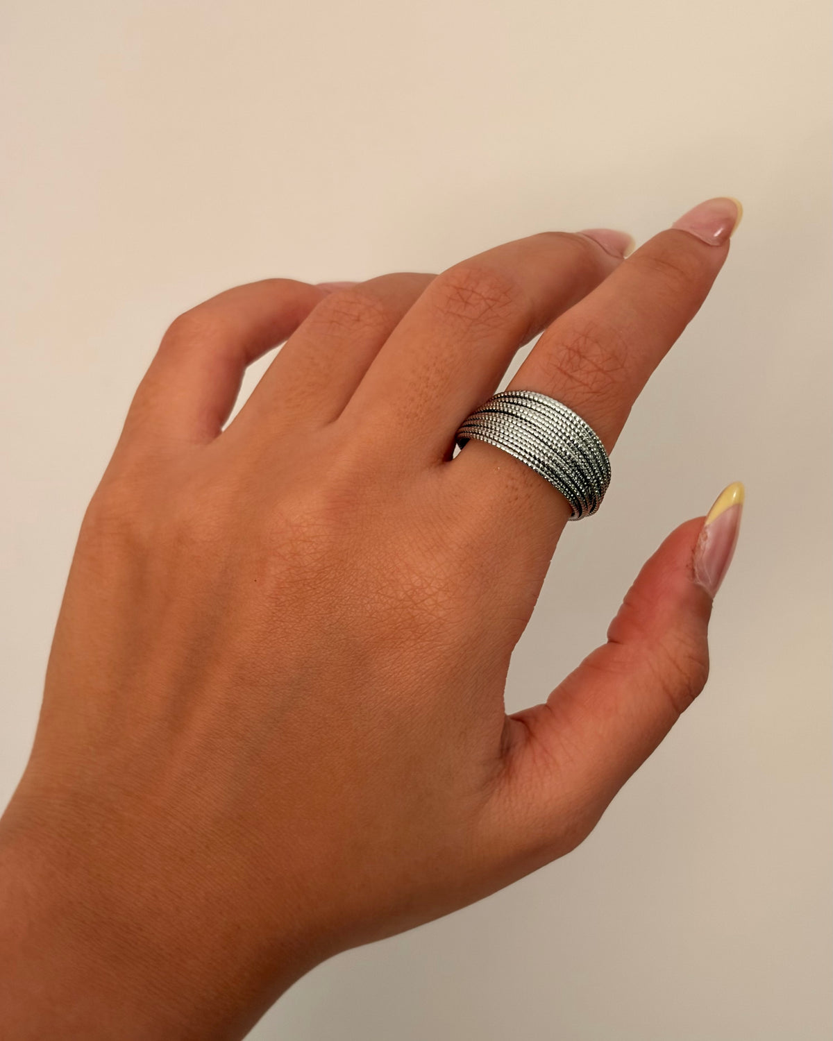Ring 26052406-1