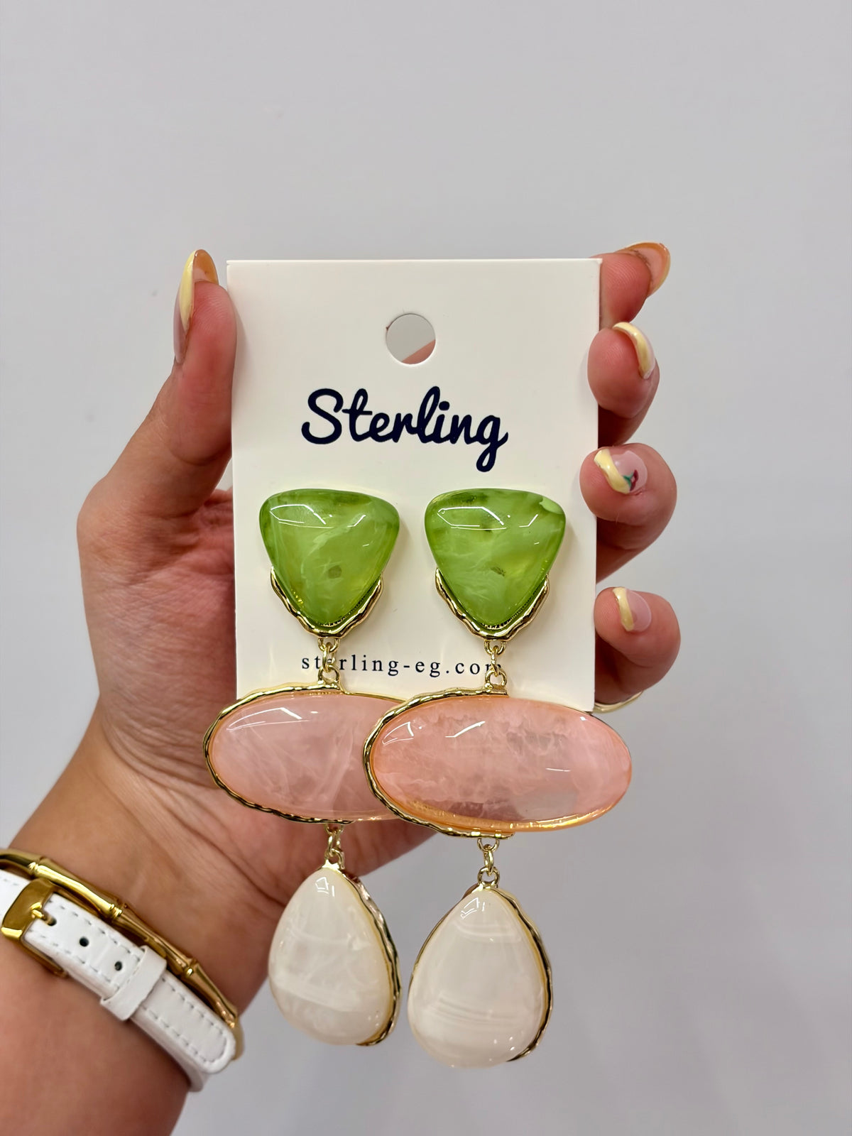 Earrings 26051504
