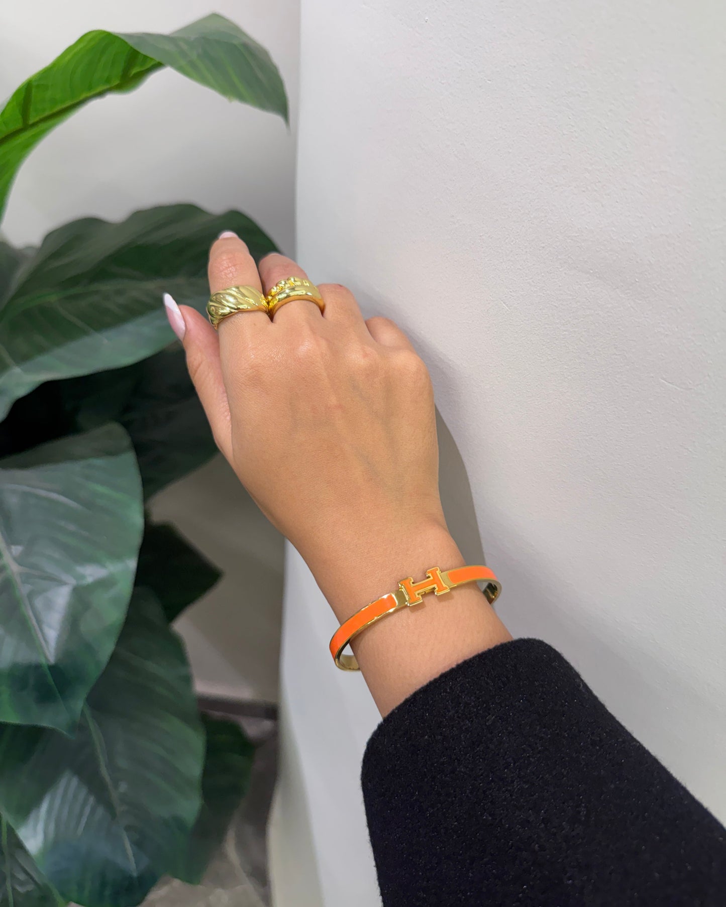 Small H Bracelet