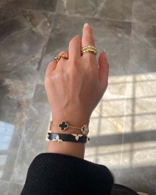 V Leather Bracelet202660