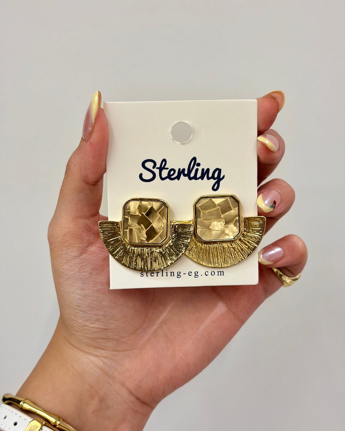 Earrings 26052707